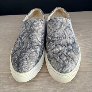 Kenneth Cole New York Mara Slip On Sneaker Reptile Leather Size 10